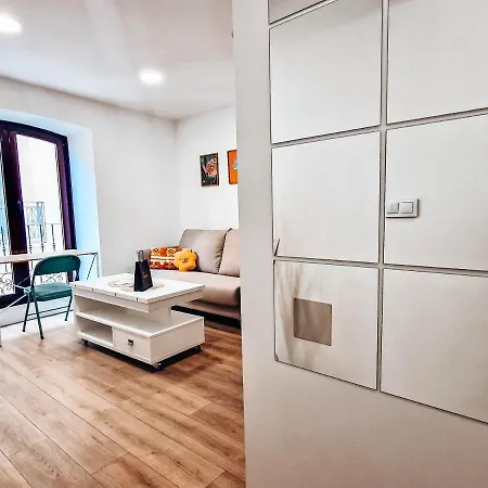 Apartment Tiendas 8